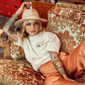 WILDUSTSISTERS-Tee-shirt ROUND COLLAR Freedom Racer