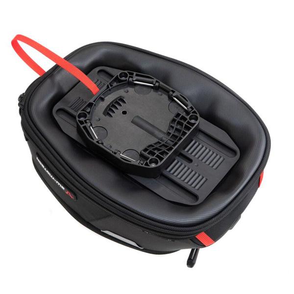 SWMOTECH-sacoche-reservoir-pro-sport-image-115174870-cover-1
