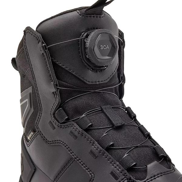 FOX-bottines-defend-adv-image-136621676-cover-1
