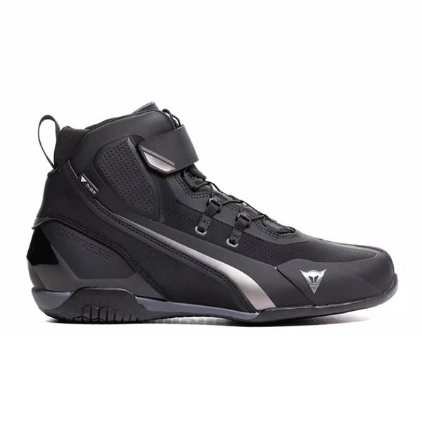 DAINESE-baskets-herian-d-wp-image-132143991-cover-1