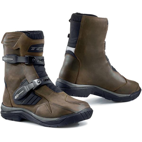 TCX-bottines-baja-mid-waterproof-image-5478463-cover-0