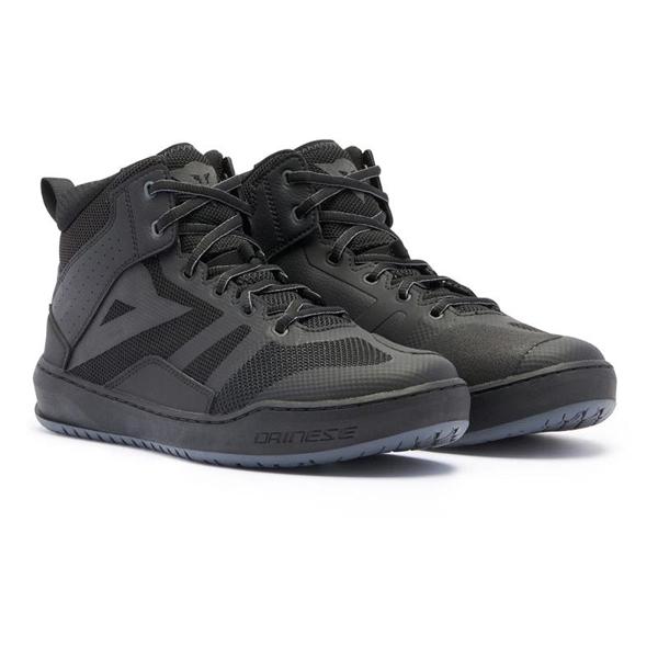 DAINESE-baskets-suburb-air-image-97337585-cover-0