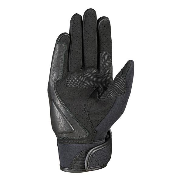 IXON-gants-rs-launch-lady-image-39392726-cover-1