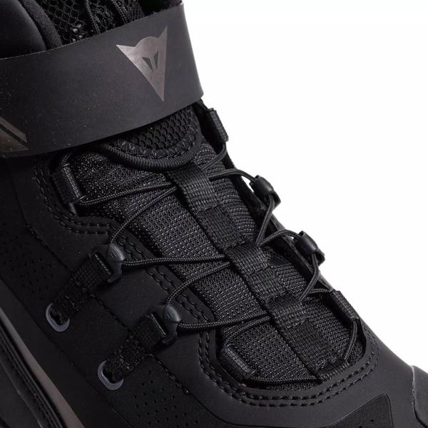 DAINESE-baskets-herian-d-wp-image-132144018-cover-2