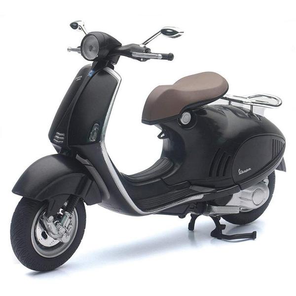 NEWRAY-replique-vespa-946-noir-echelle-112deg-image-143250001-cover-0