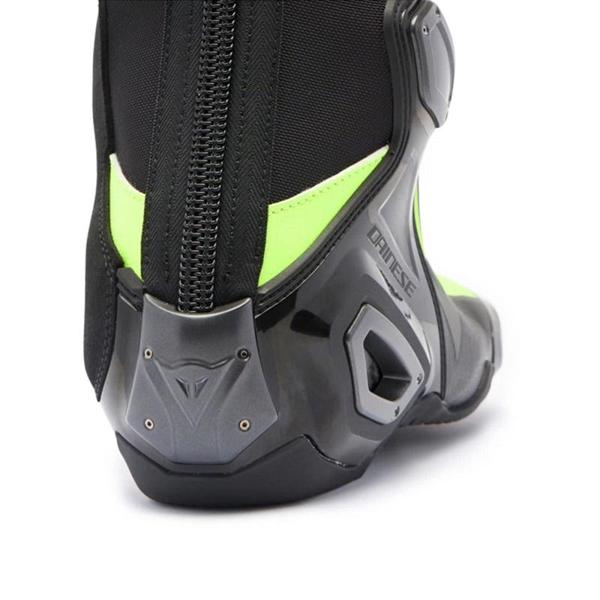 DAINESE-bottes-axial-2-image-97337673-cover-2