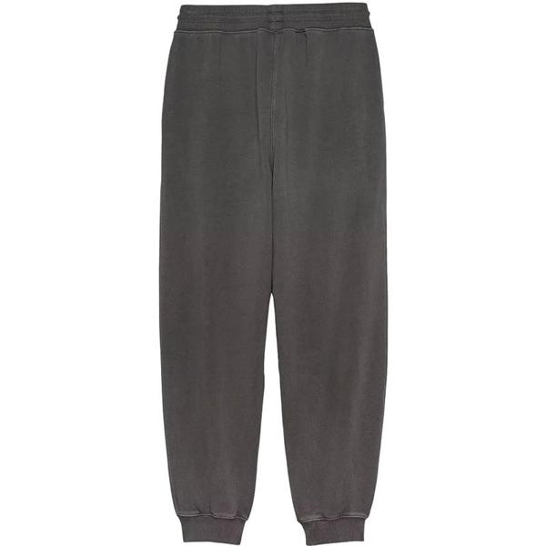 FOX-jogging-wordmark-lady-image-134318543-cover-1