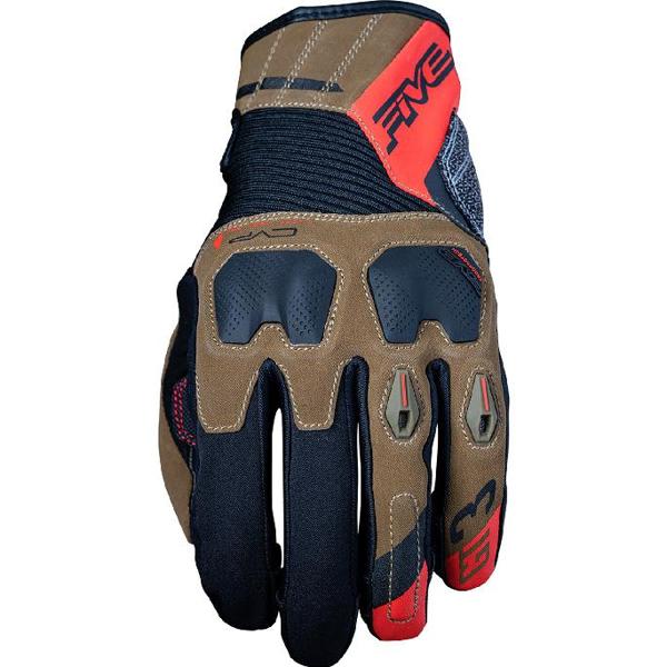 FIVE-gants-gt3-wr-image-36744322-cover-0