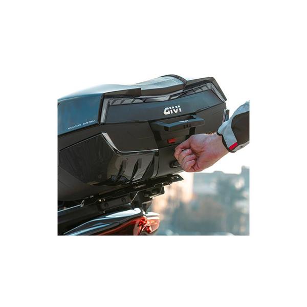 GIVI-top-case-v58nn-maxia-5-image-90401224-cover-1