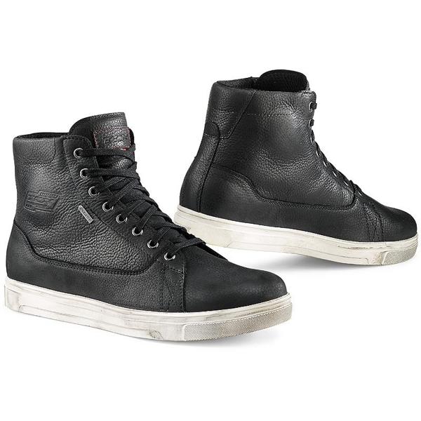 TCX-baskets-mood-gore-tex-image-6478649-cover-0