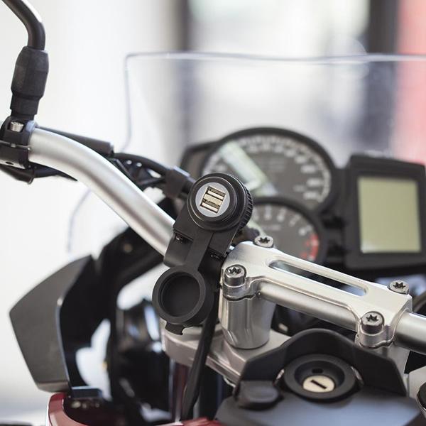 CELLULARLINE-prise-double-usb-prise-2usb-guidon-accmoto2usb-image-34728457-cover-2