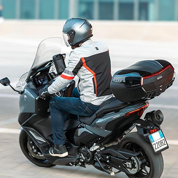 GIVI-top-case-v58nn-maxia-5-58l-image-101688307-cover-2