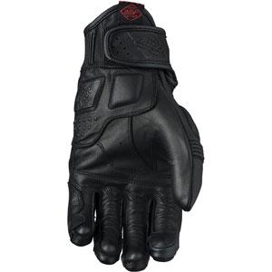 FIVE-gants-kansas-image-47676736-cover-1