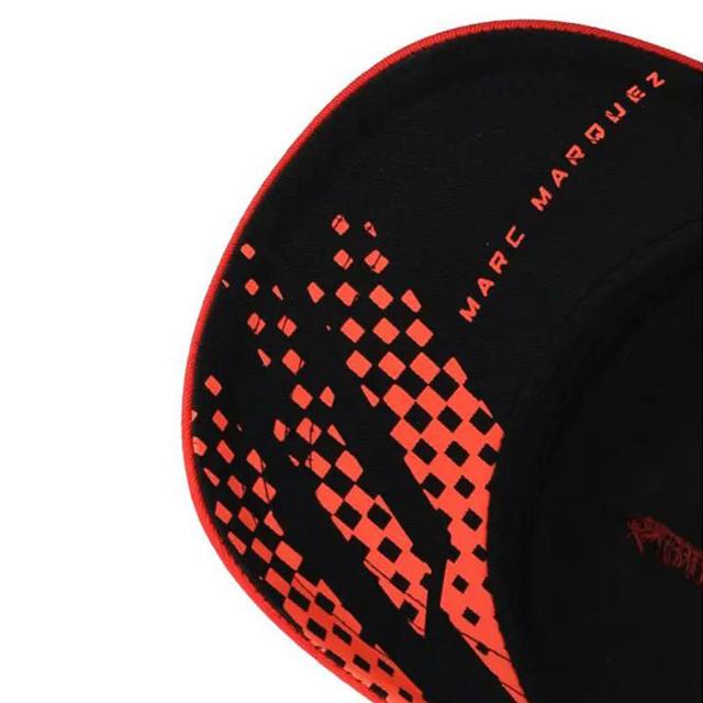 MARQUEZ-casquette-marc-marquez-pixelled-93-image-129290709-cover-2