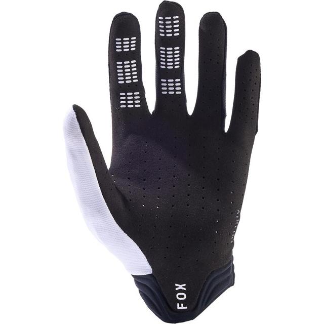 FOX-gants-cross-airline-image-86072405-cover-1