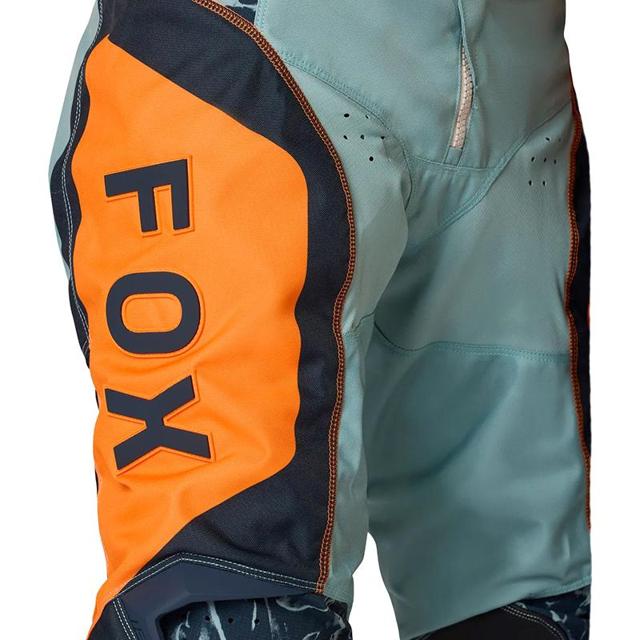 FOX-pantalon-cross-180-image-print-image-147577407-cover-2
