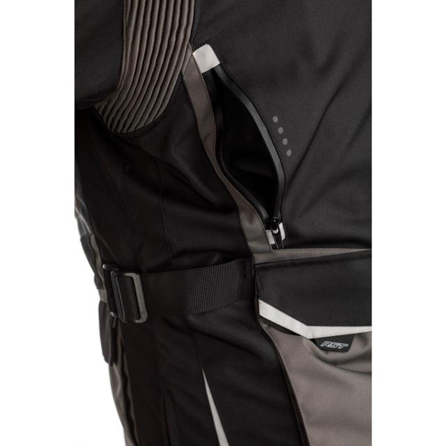 RST-veste-maverick-image-21382002-cover-2