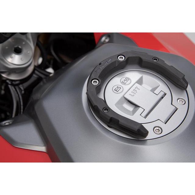 SWMOTECH-anneau-de-reservoir-pro-kawasakisuzukiyamaha-image-95349232-cover-1