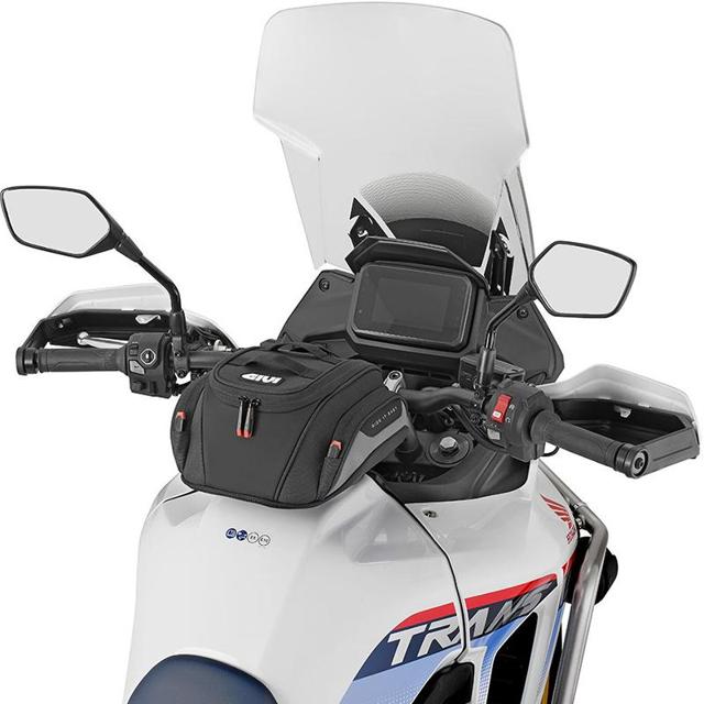 GIVI-sacoche-reservoir-easy01-tanklock-6l-universel-image-149594615-cover-2
