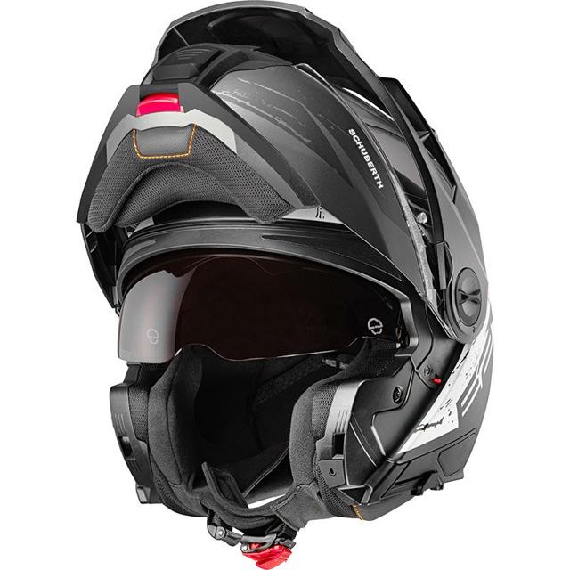 SCHUBERTH-casque-e2-explorer-image-65211554-cover-1