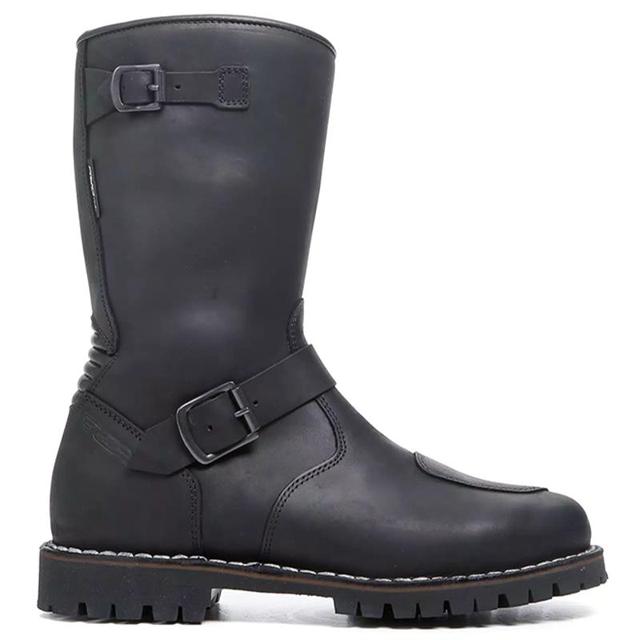 TCX-bottes-fuel-waterproof-image-140921026-cover-1