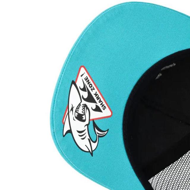 PEDROACOSTA-casquette-the-shark-image-139004900-cover-2