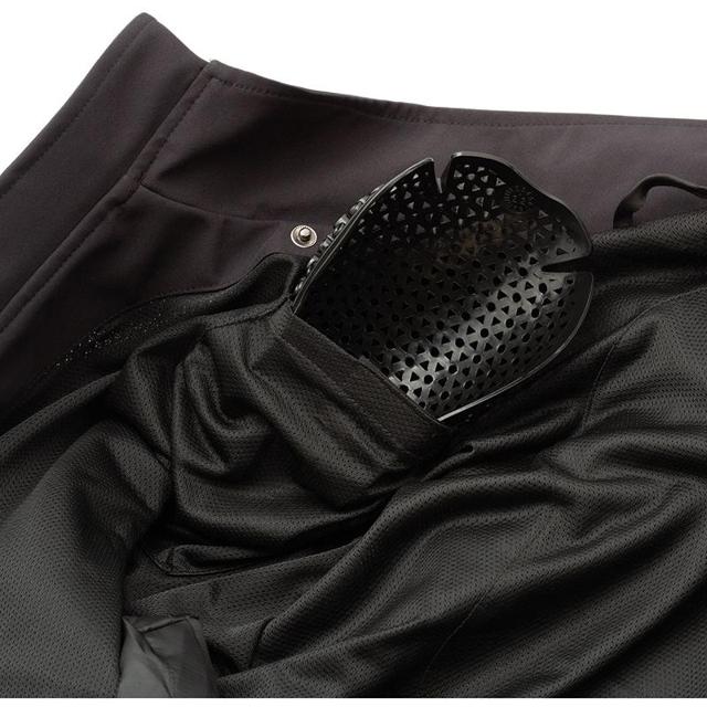 TUCANOURBANO-blouson-flowmotion-image-97901800-cover-2