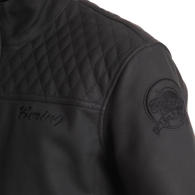 BERING-blouson-history-image-5466696-cover-2