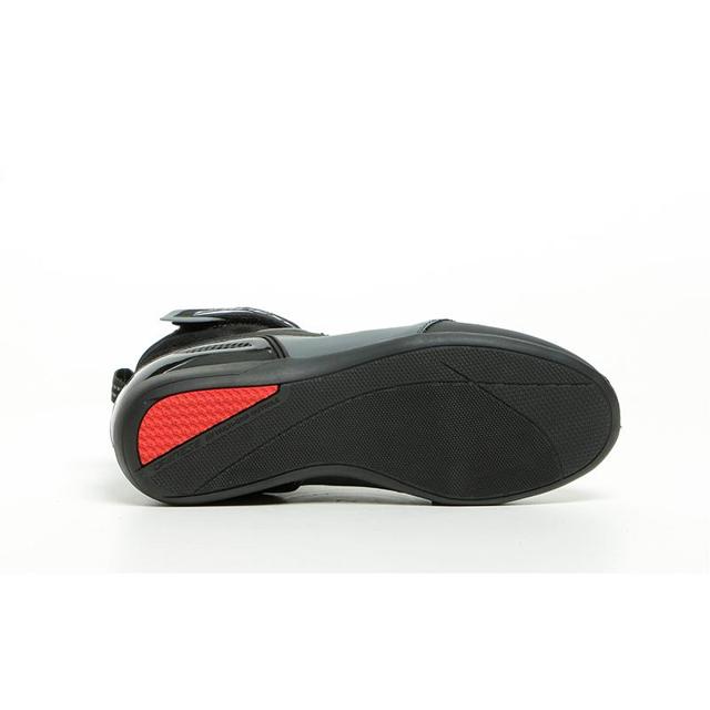 DAINESE-baskets-energyca-lady-d-wp-image-78413025-cover-2