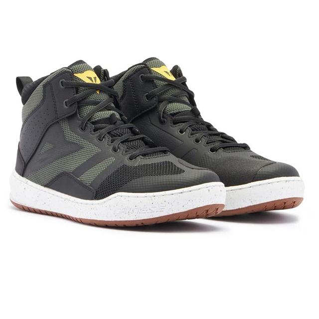 DAINESE-baskets-suburb-air-image-97336004