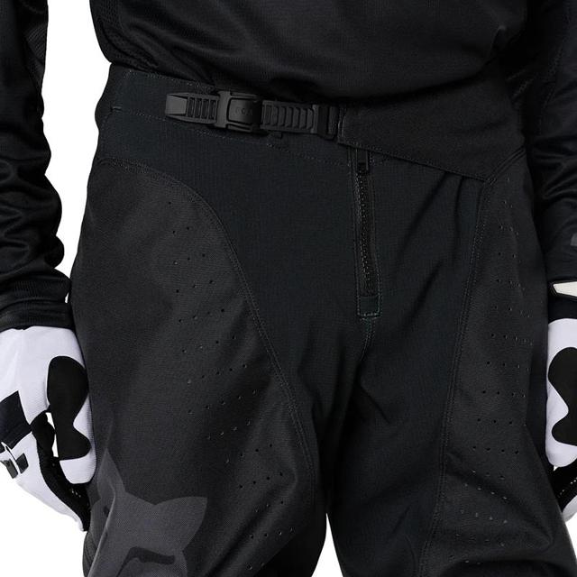 FOX-pantalon-cross-180-blackout-image-155593974-cover-2