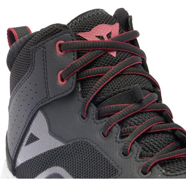 DAINESE-baskets-suburb-air-lady-image-97336053-cover-2