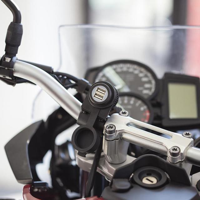 CELLULARLINE-prise-double-usb-prise-2usb-guidon-accmoto2usb-image-34728457-cover-2