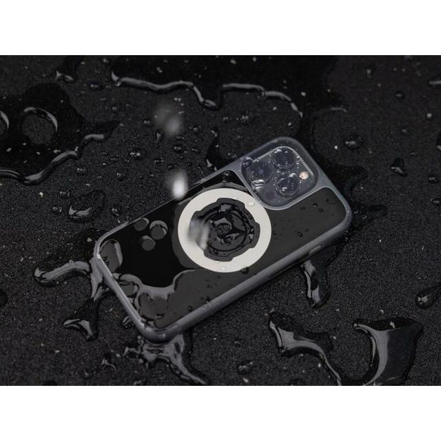 QUADLOCK-protection-telephone-mag-poncho-etanche-iphone-15-plus-image-89678744-cover-1