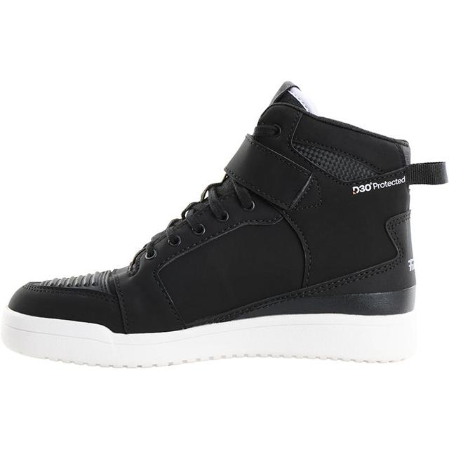 FURYGAN-baskets-tarmac-d3or-image-143756018-cover-1