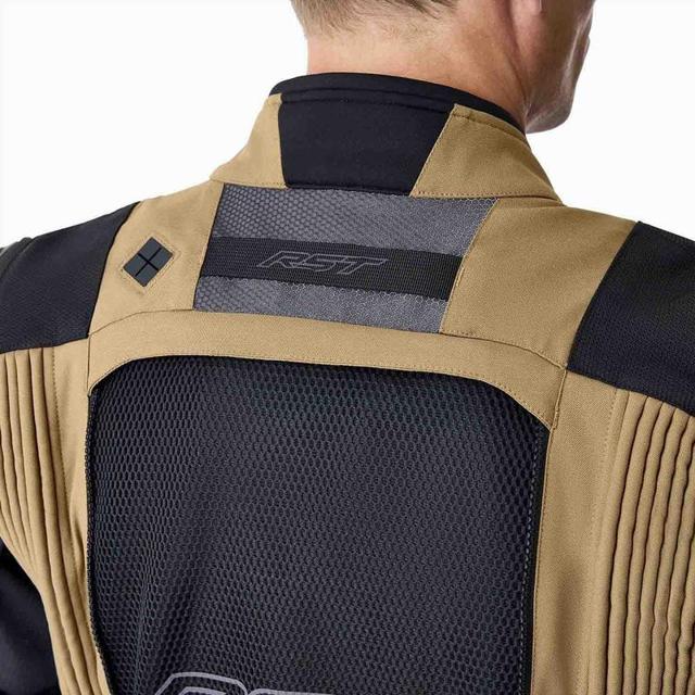 RST-veste-adventure-d3o-image-143755872-cover-2