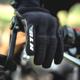 BLH-gants-be-spring-image-133411199-thumbnail-3